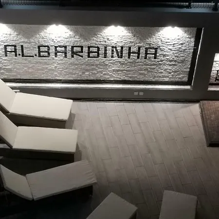 A. L. Barbinha *